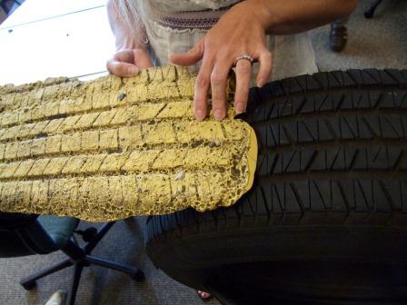 Tire tracks mold
